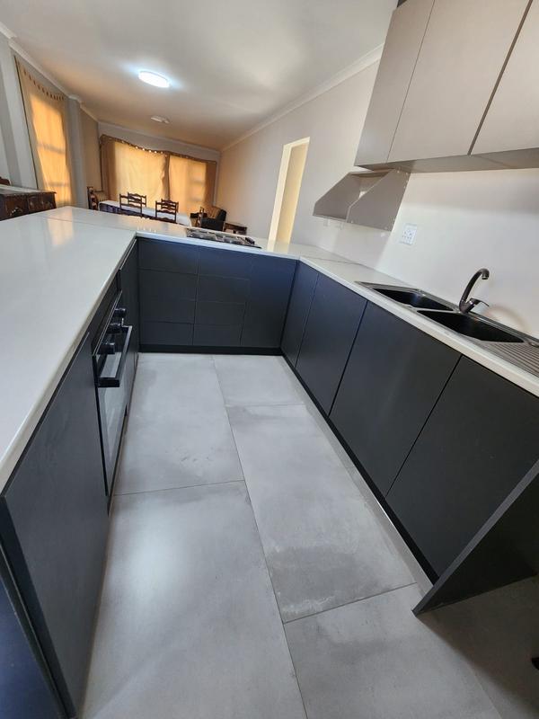 To Let 3 Bedroom Property for Rent in Fairview Eastern Cape